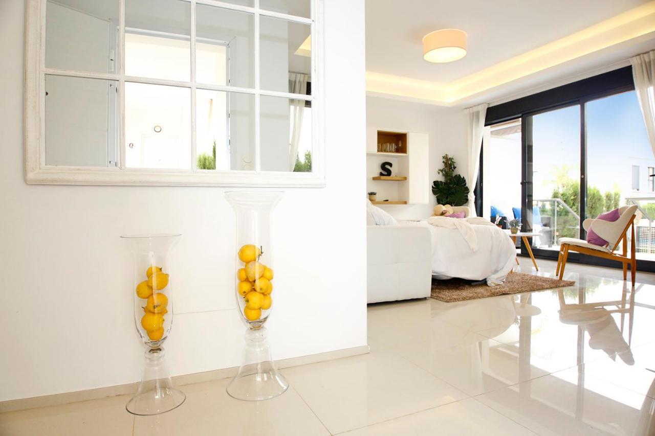 Fantastic Home With Ac, Pool And Bbq Rojales Ngoại thất bức ảnh