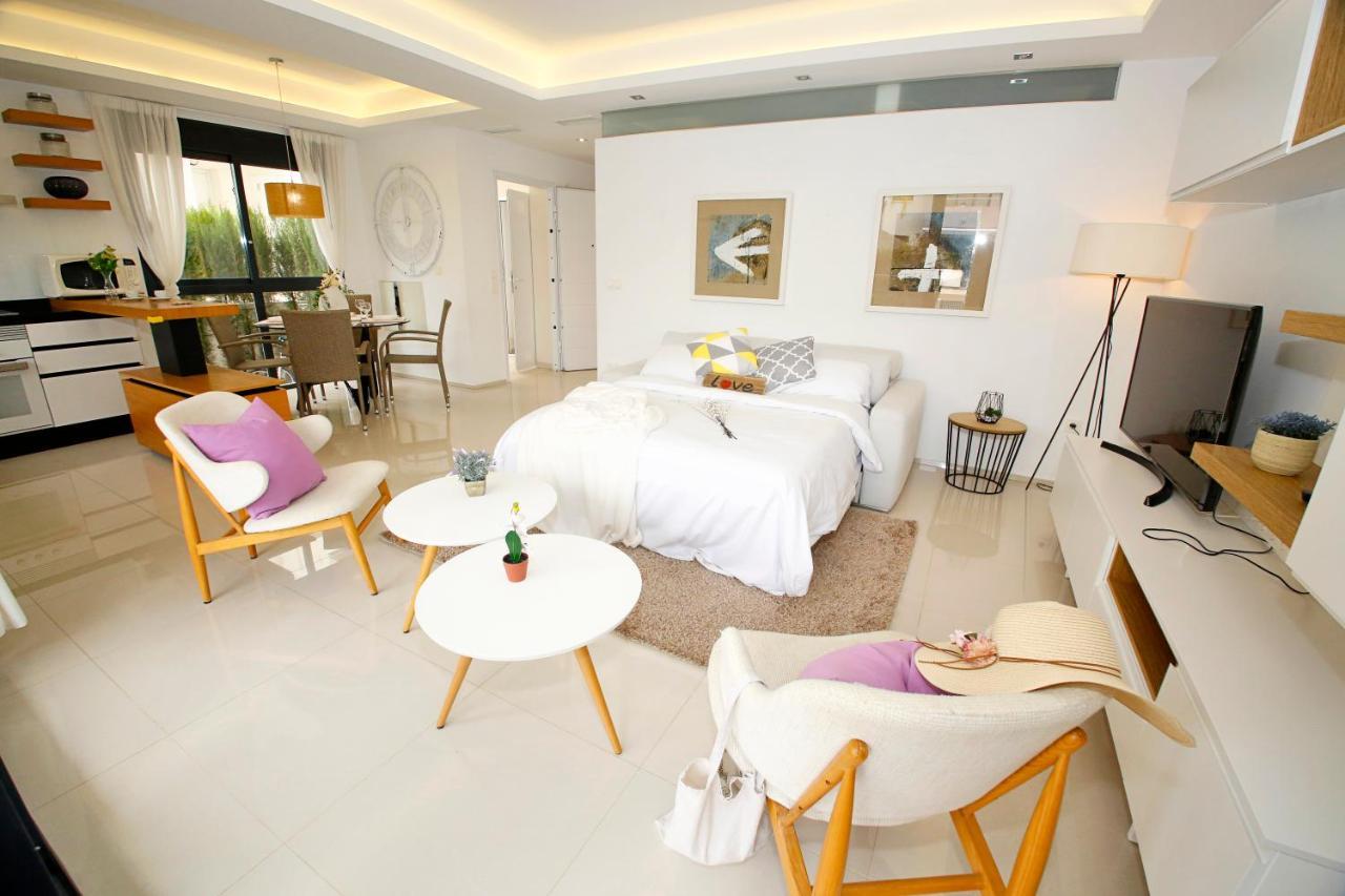 Fantastic Home With Ac, Pool And Bbq Rojales Ngoại thất bức ảnh